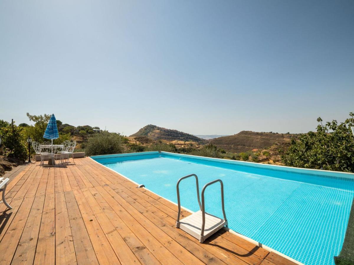 Belvilla By Oyo Modern Villa In Nissoria With Pool Εξωτερικό φωτογραφία